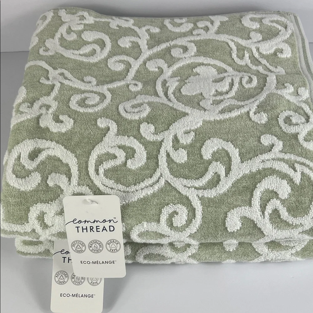 Common Thread Bath Towel Set Green White Scroll Jaquered Damask Cotton 2 Pc